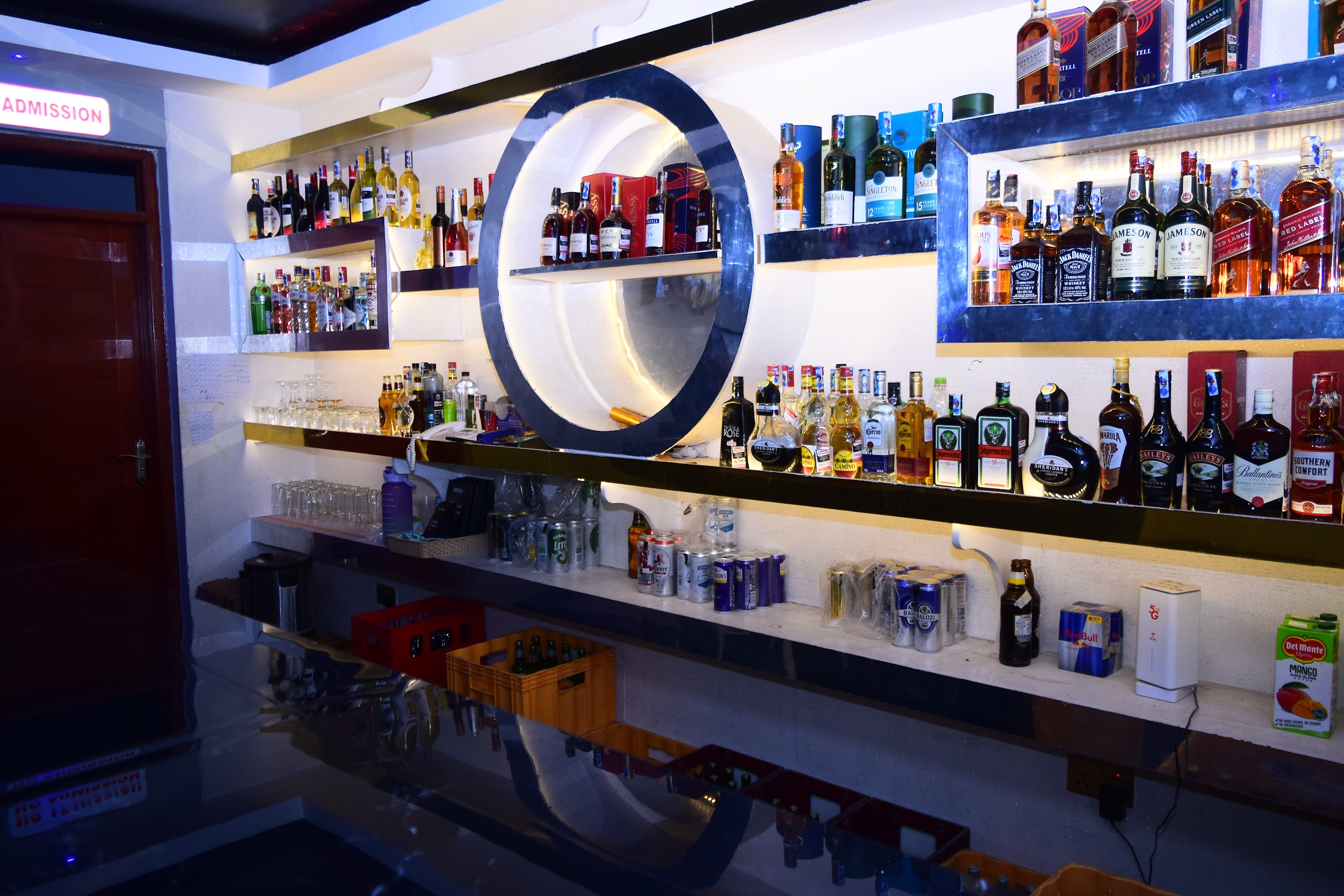 Serengeti Rooftop Bar